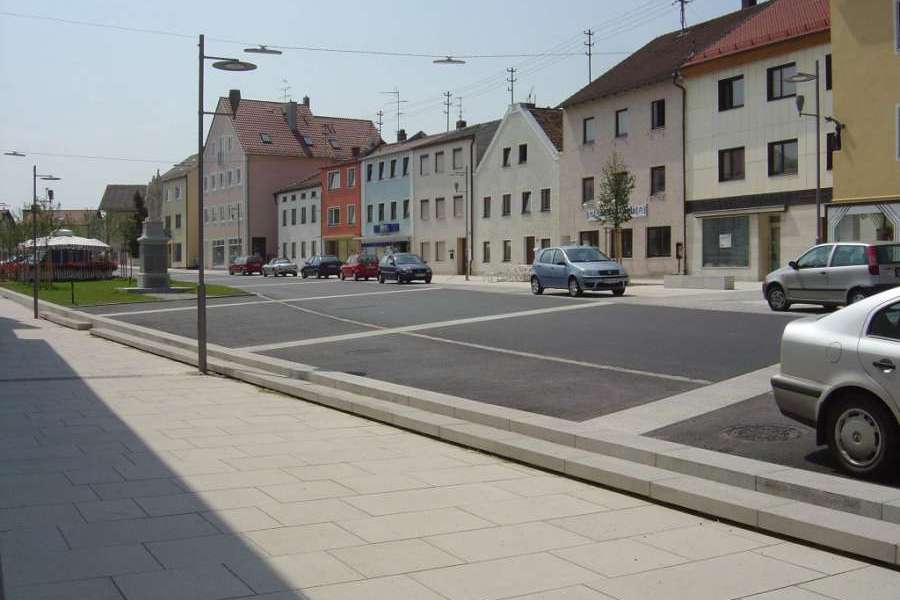 Neugestaltung Marktplatz Wurmannsquick