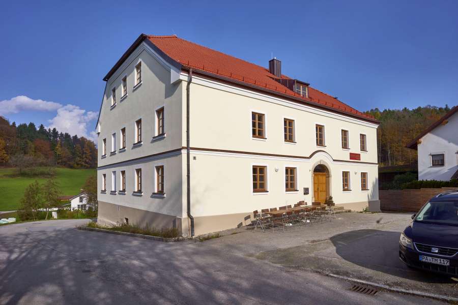 Sanierung Dorfgemeinschaftshaus Holzkirchen