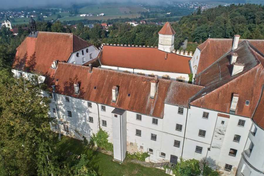 Sanierung und Umbau Schloss Ortenburg