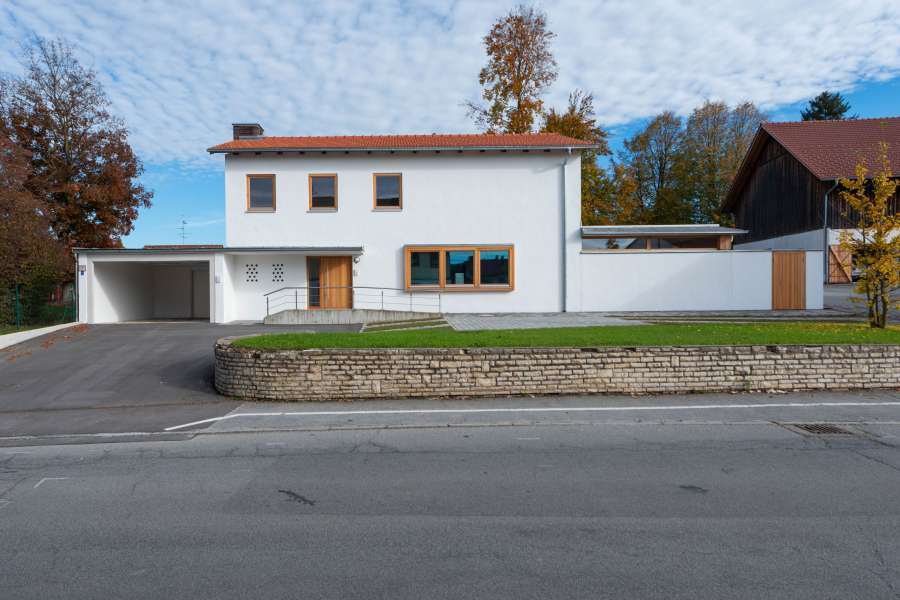 Sanierung und Erweiterung Arzthaus Egglham